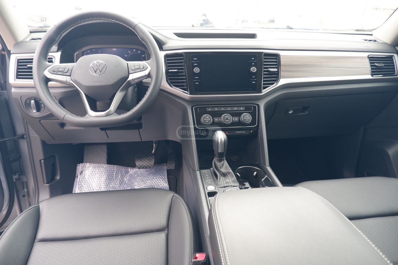 Volkswagen Atlas 2023 — миниатюра 13