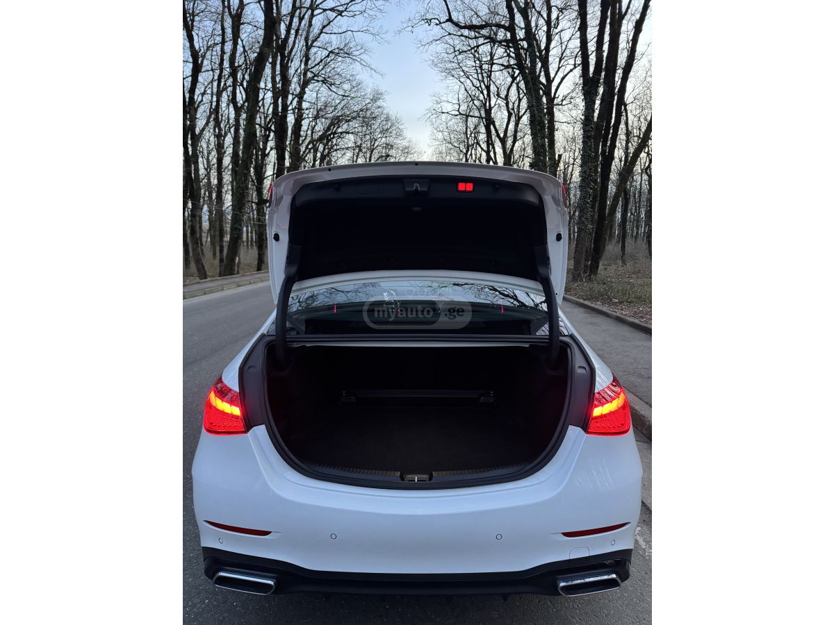 Mercedes-Benz C 300 - фото 12
