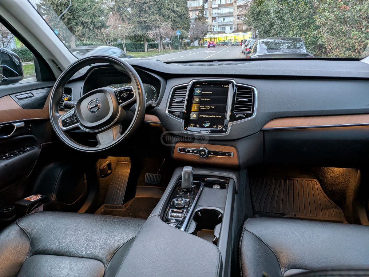 Volvo XC 90 - фото 10