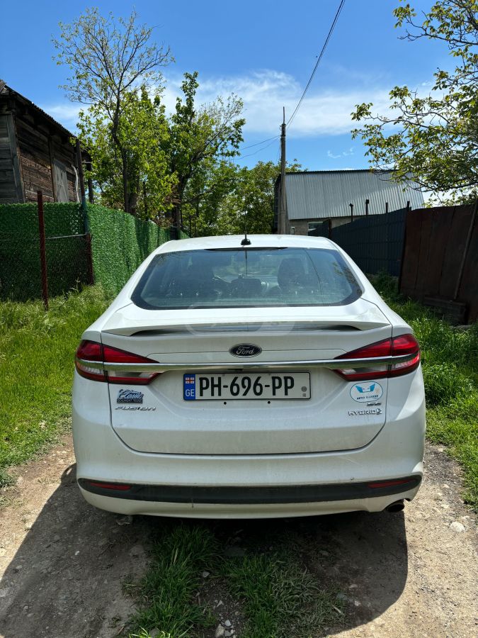 Ford Fusion - фото 5