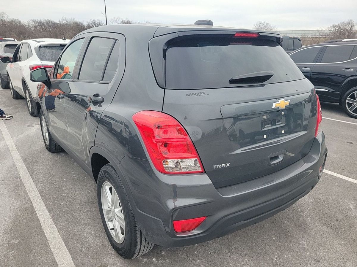 Chevrolet Trax - фото 2