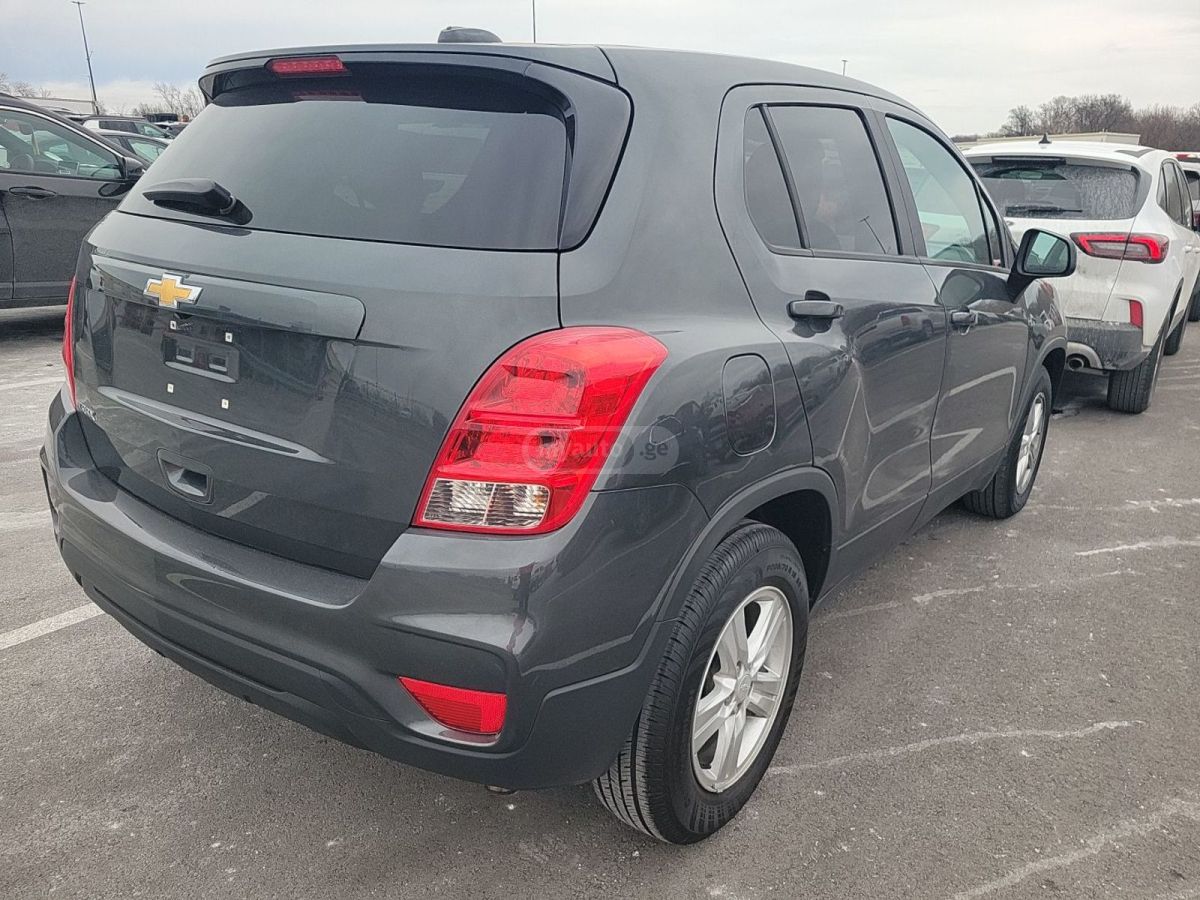 Chevrolet Trax - фото 3