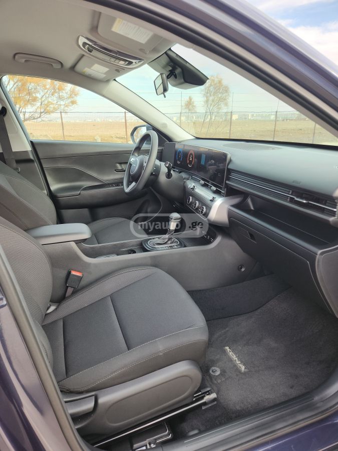 Hyundai SE 4dr Front Wheel Drive Autom — миниатюра 7