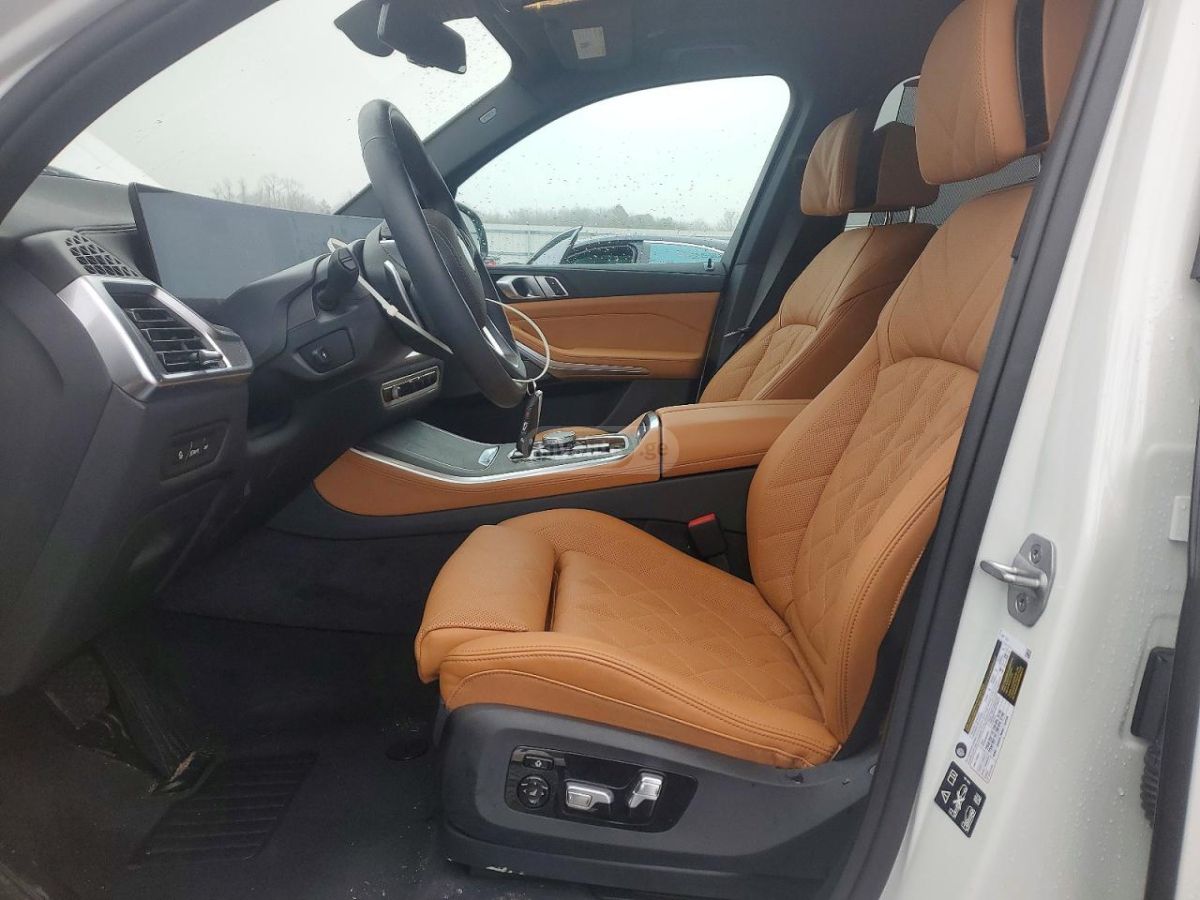 BMW XDRIVE40I — миниатюра 9