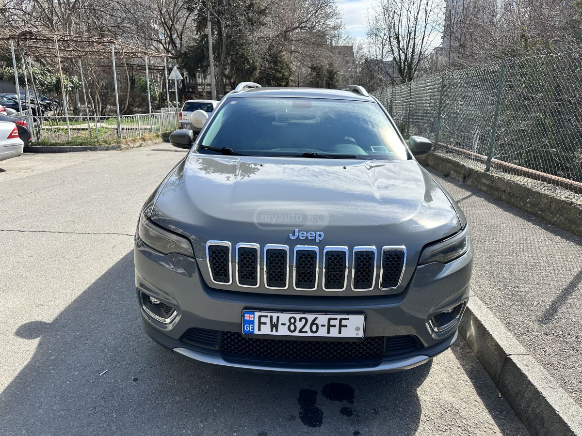 Jeep Cherokee - фото 1