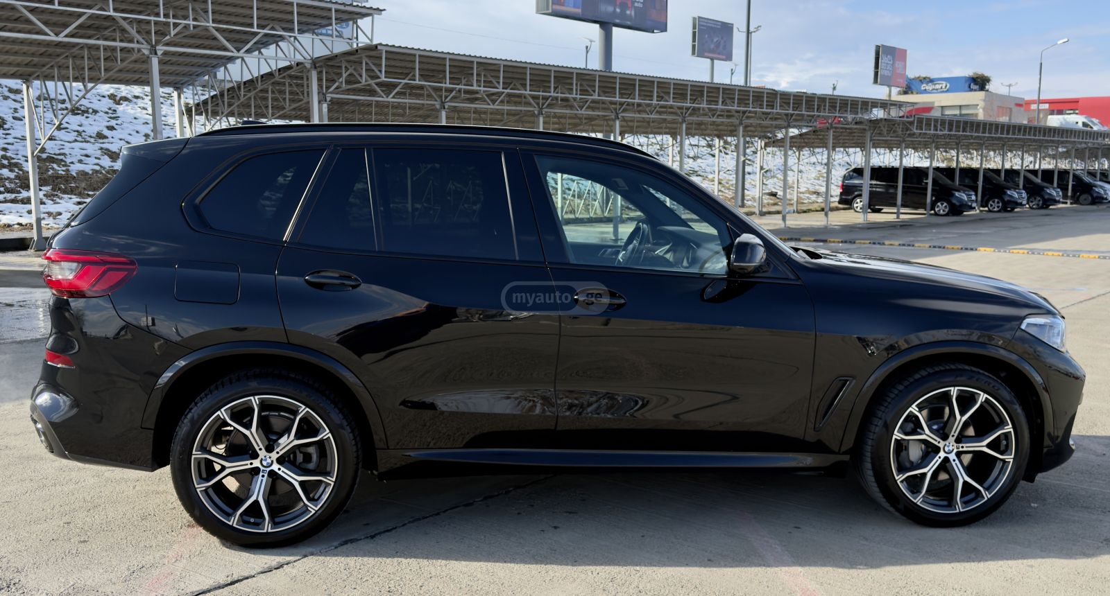 BMW X5 - фото 12