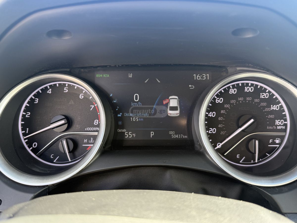 Toyota Camry - фото 12