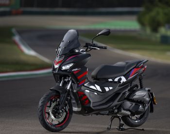 Aprilia SR GT 200 