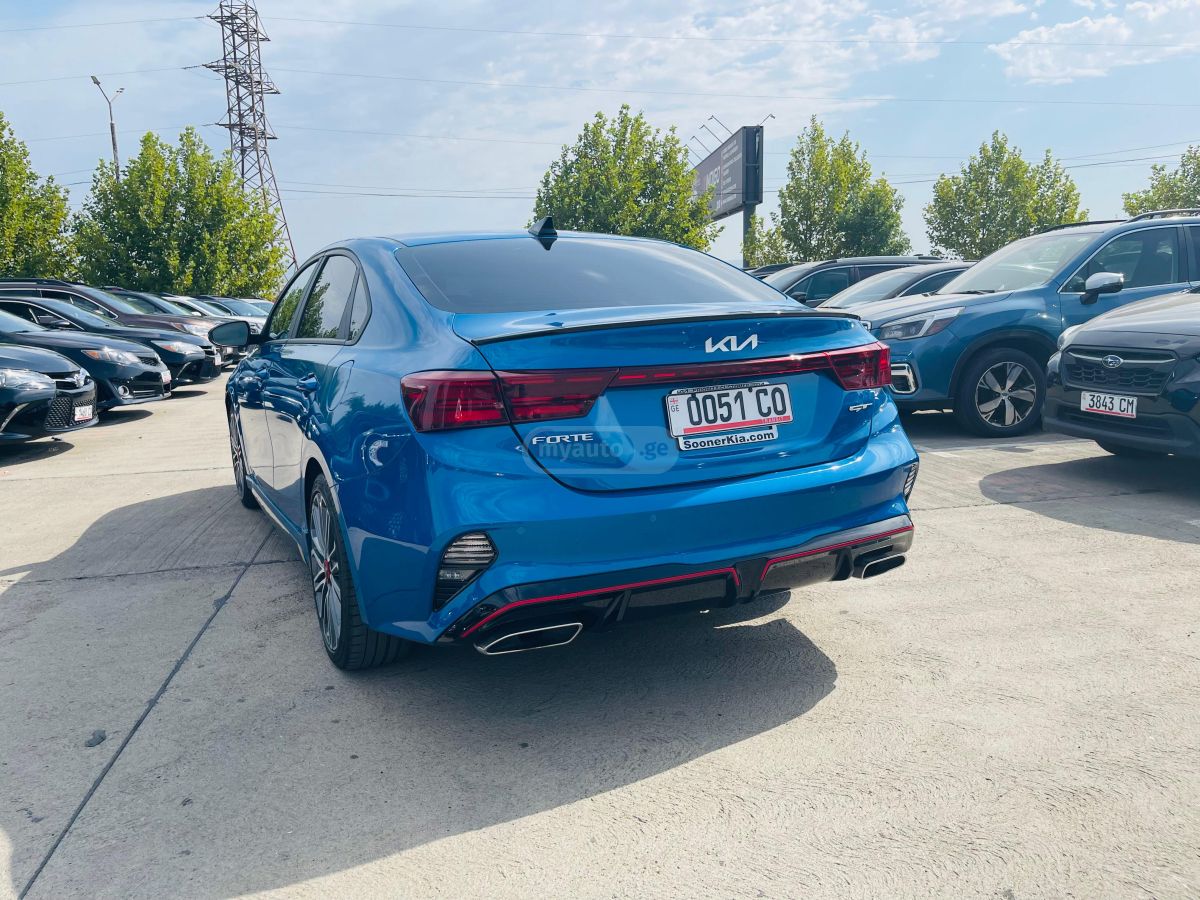 Kia GT — миниатюра 4