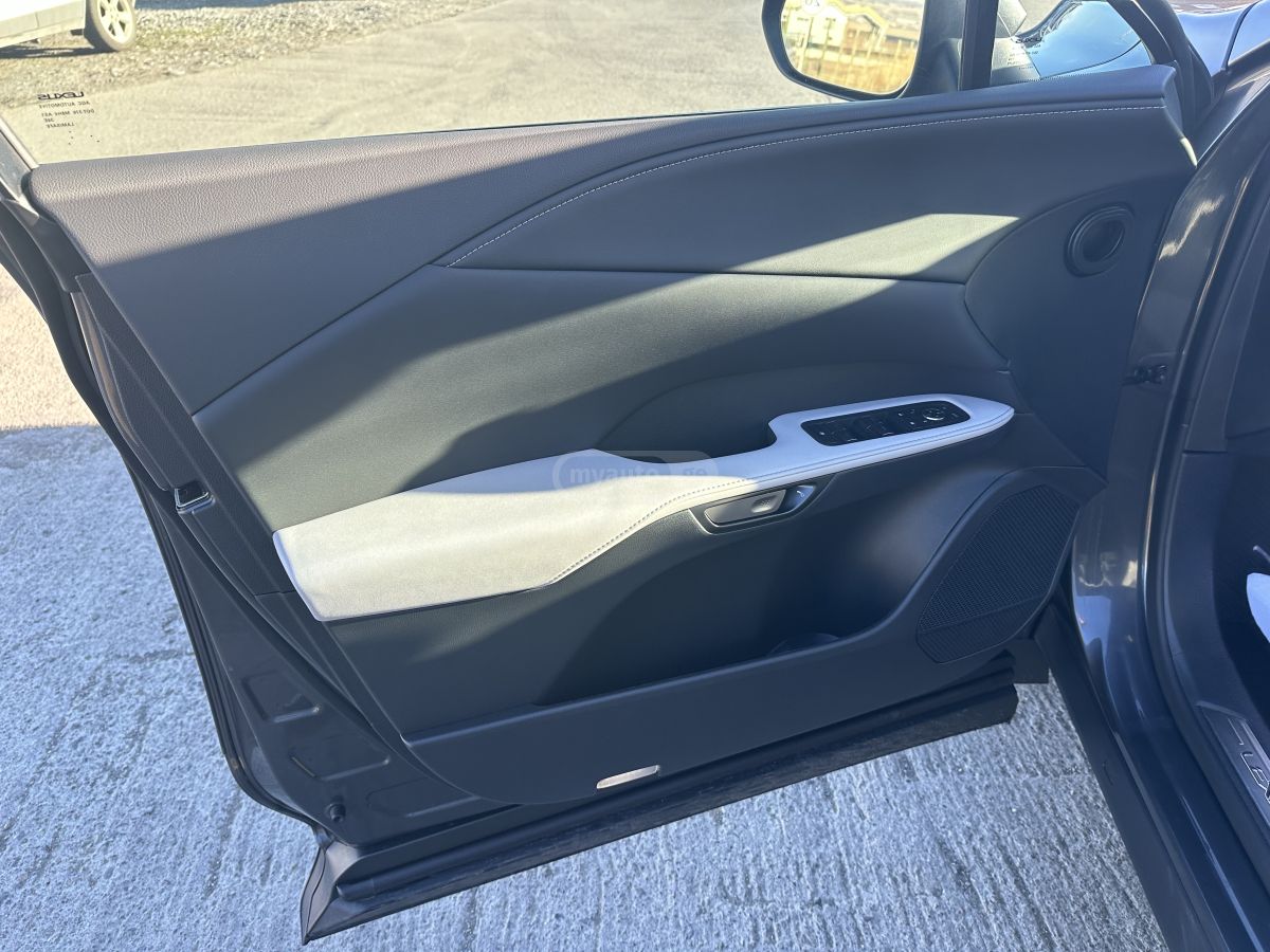 Lexus Premium 4dr All Wheel Drive Au — миниатюра 7