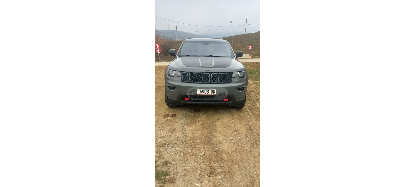 Jeep Grand Cherokee - фото 1