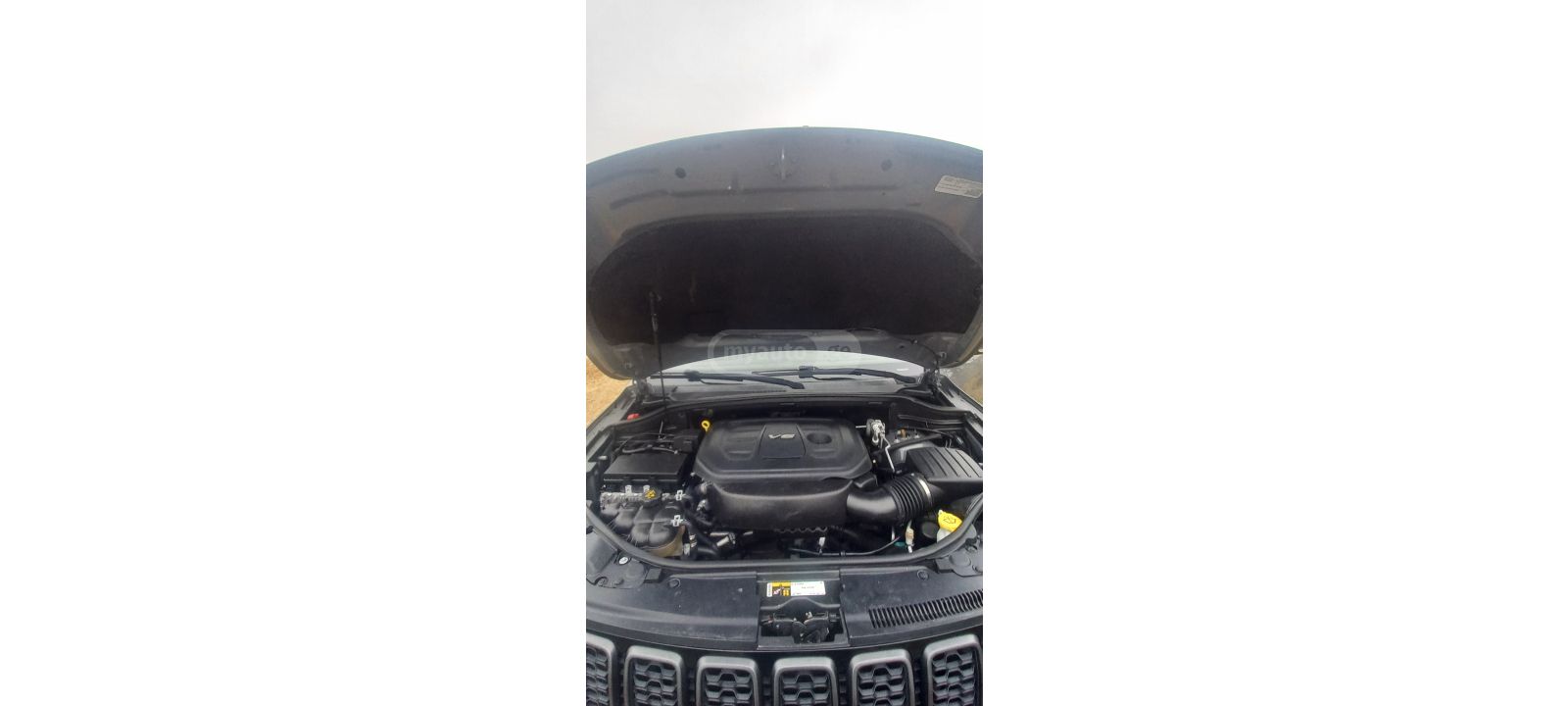 Jeep Grand Cherokee - фото 8