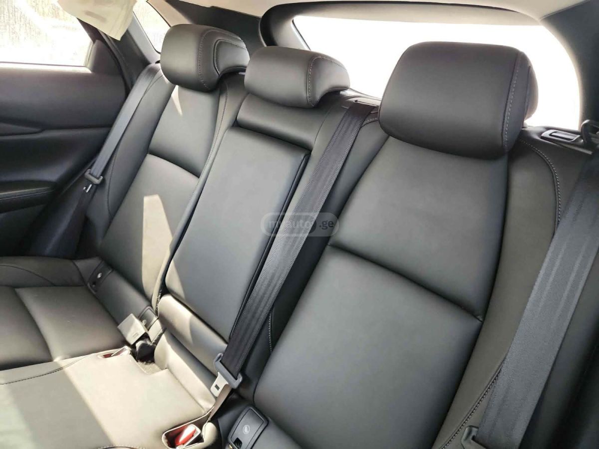 Mazda CX-30 - фото 6