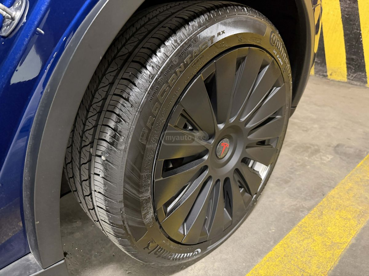 Tesla Long Range Dual Motor — миниатюра 9