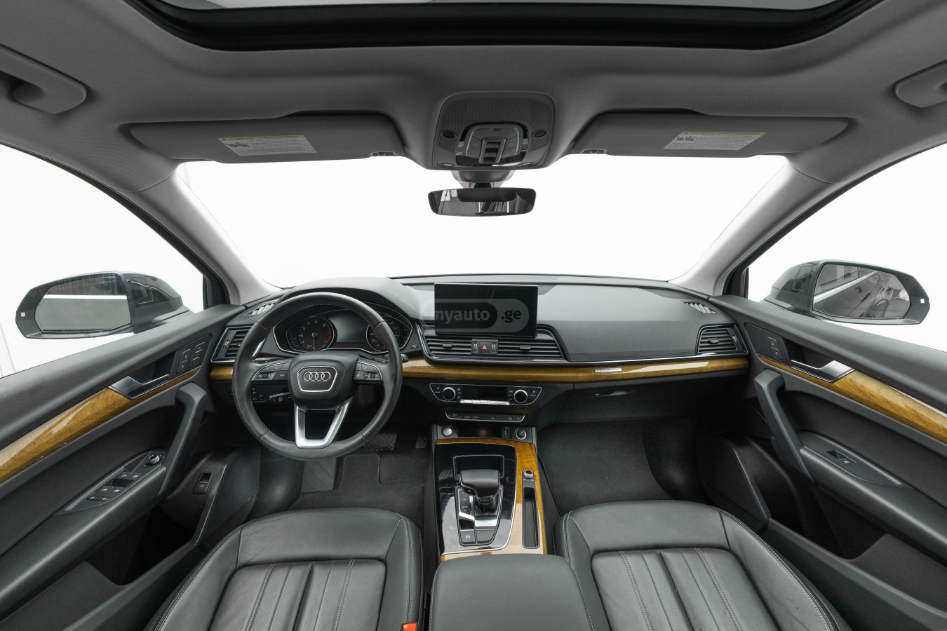 Audi Q5 - фото 9