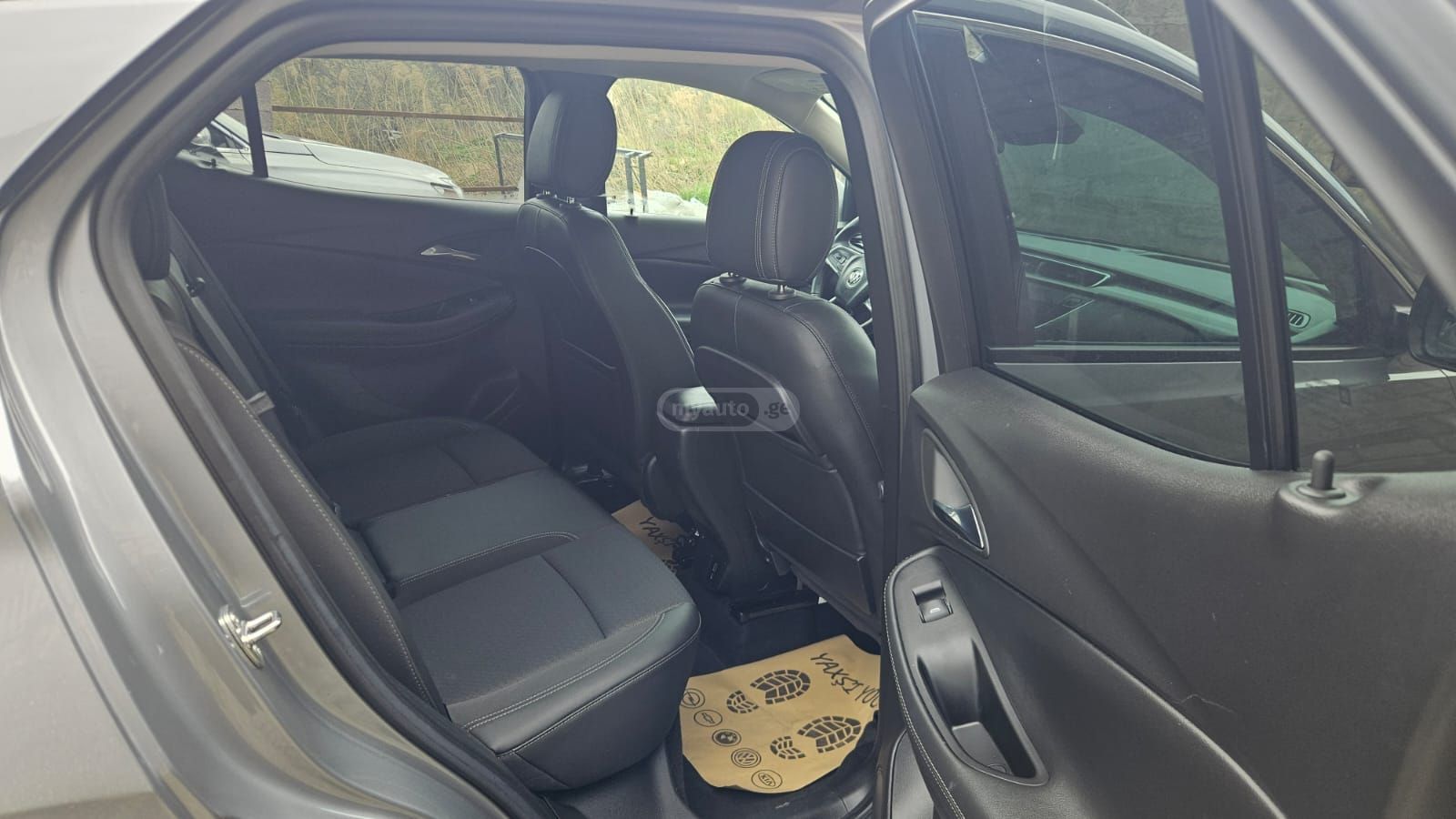 Buick Encore - фото 13