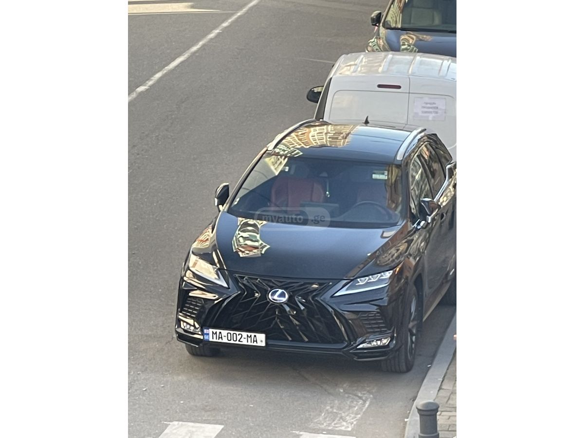 Lexus F SPORT Handling 4dr All-Wheel — миниатюра 1