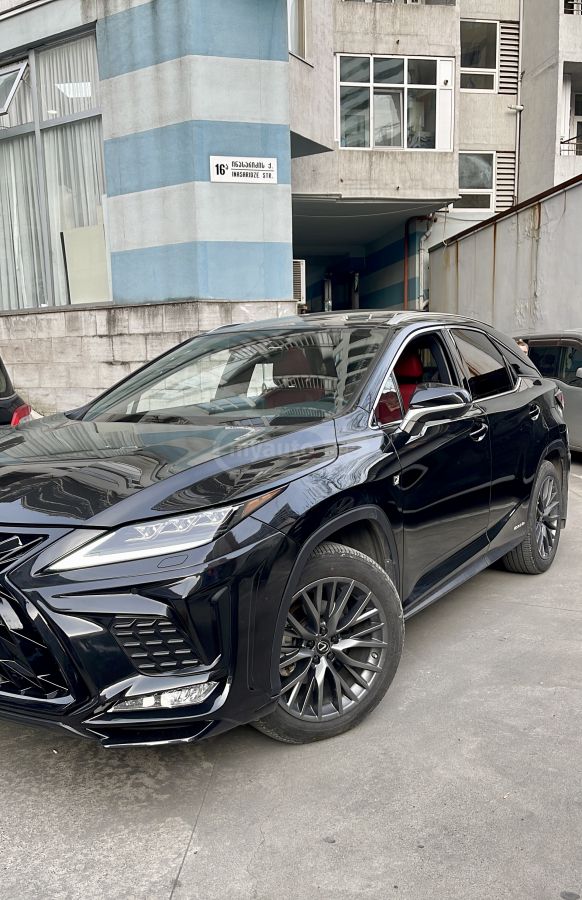 Lexus F SPORT Handling 4dr All-Wheel — миниатюра 3