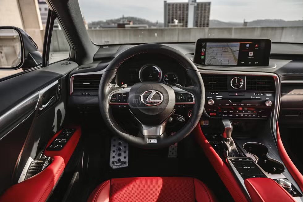 Lexus F SPORT Handling 4dr All-Wheel — миниатюра 4