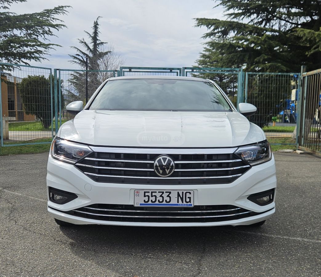 Volkswagen Jetta - фото 2