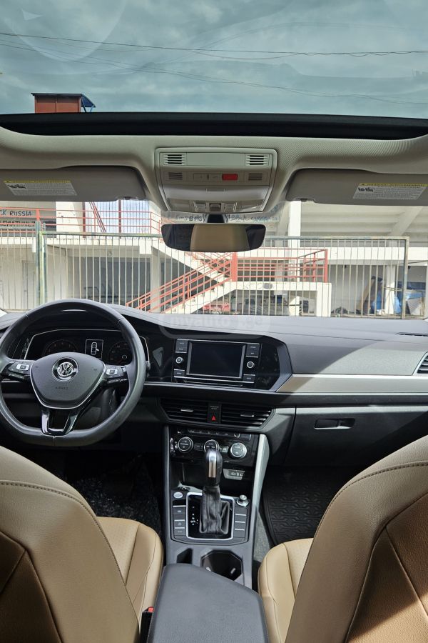 Volkswagen Jetta - фото 8