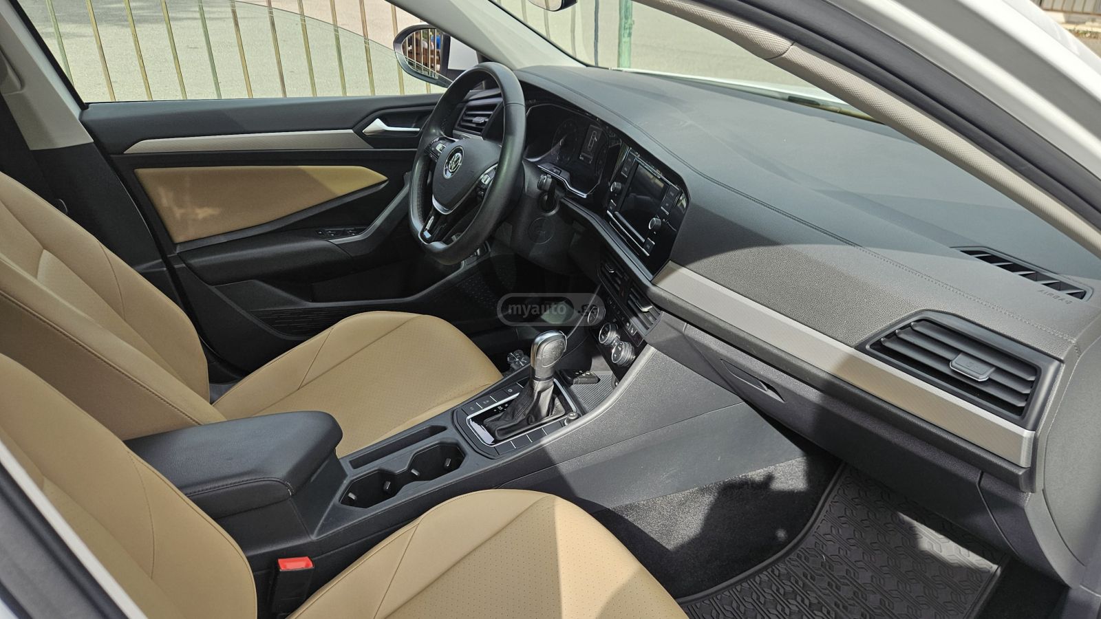 Volkswagen Jetta - фото 9