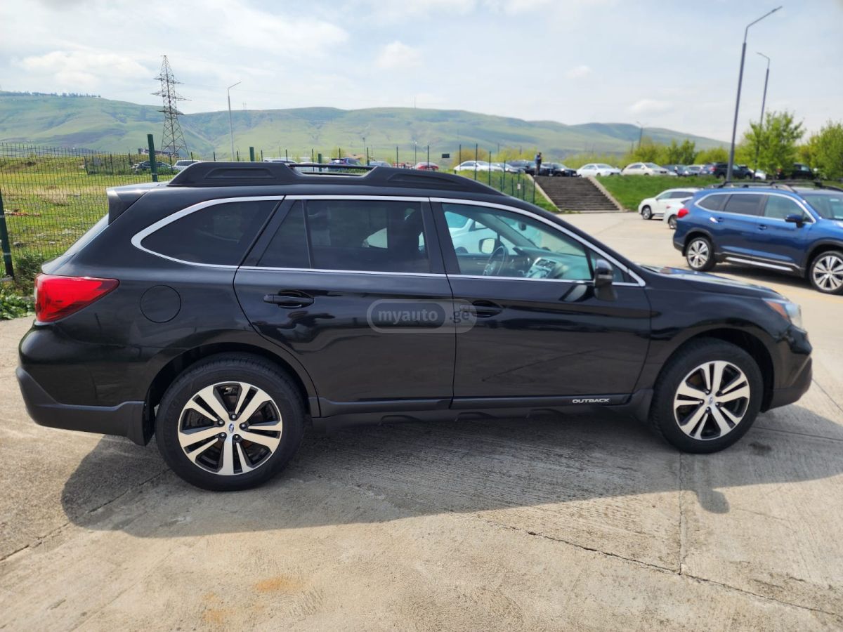 Subaru Outback - фото 2