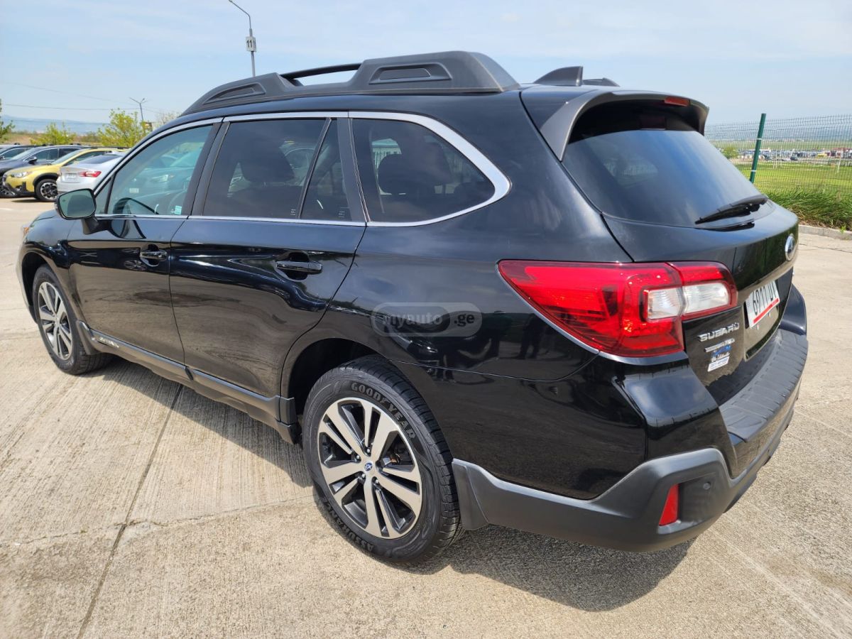 Subaru Outback - фото 8