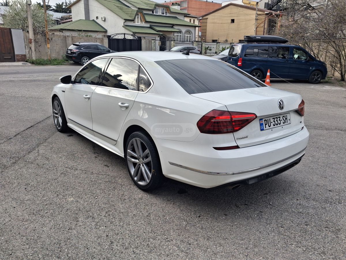 Volkswagen Passat - фото 3