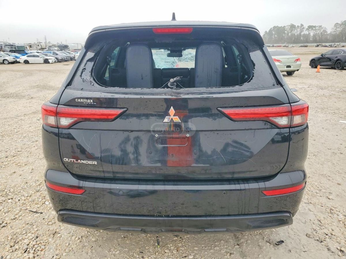 Mitsubishi Outlander - фото 6