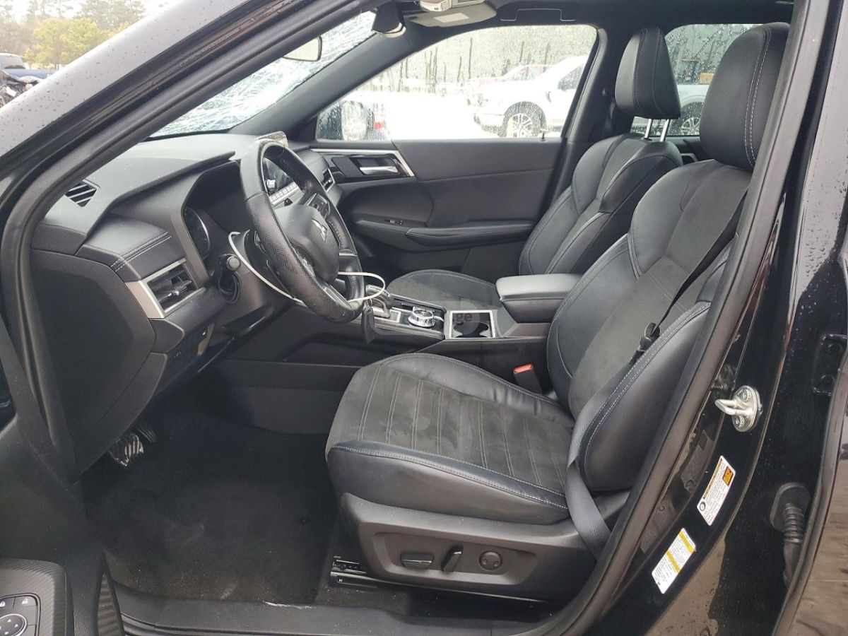 Mitsubishi Outlander - фото 7