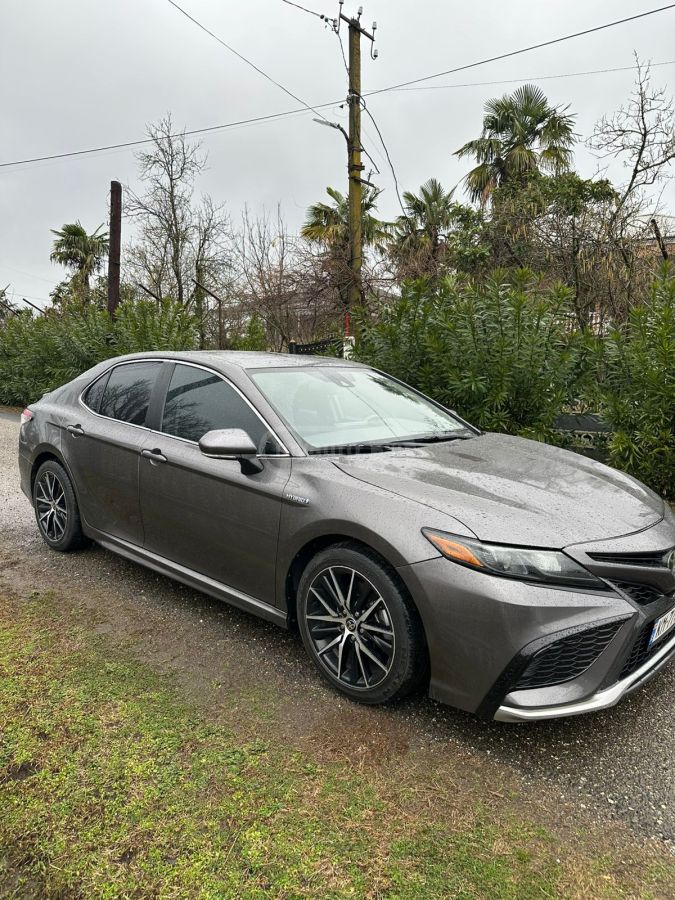 Toyota Camry - фото 4
