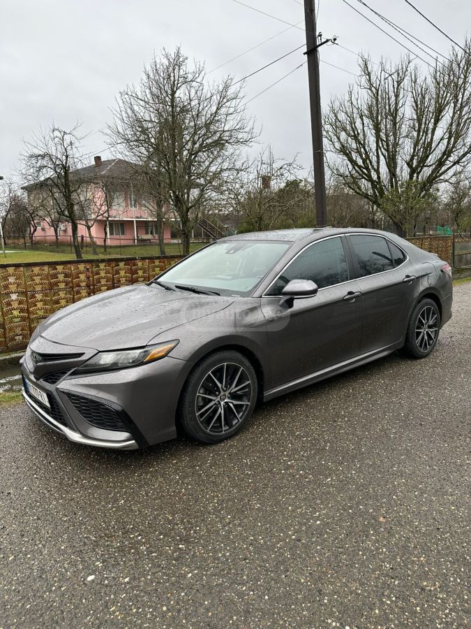 Toyota Camry - фото 5