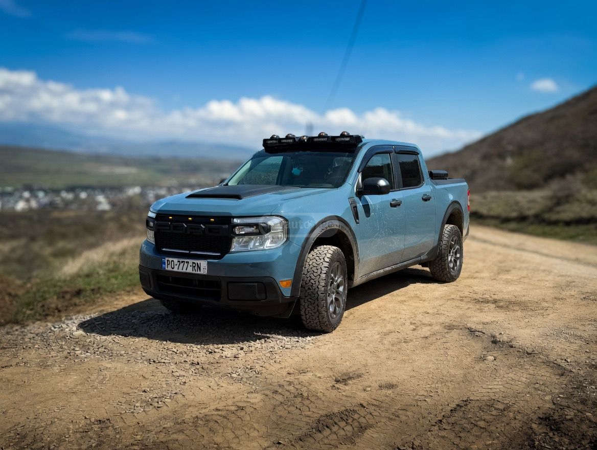 Ford Maverick - фото 1