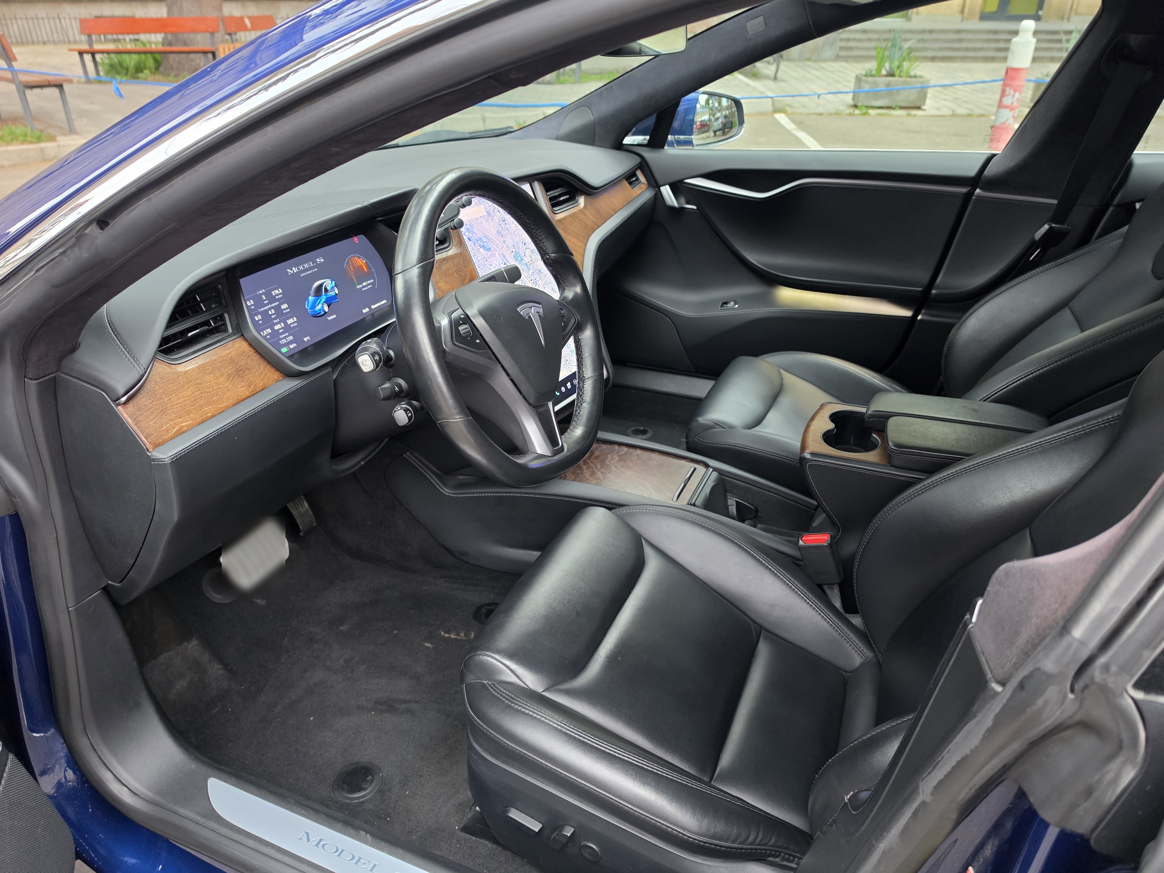 Tesla Model S - фото 5