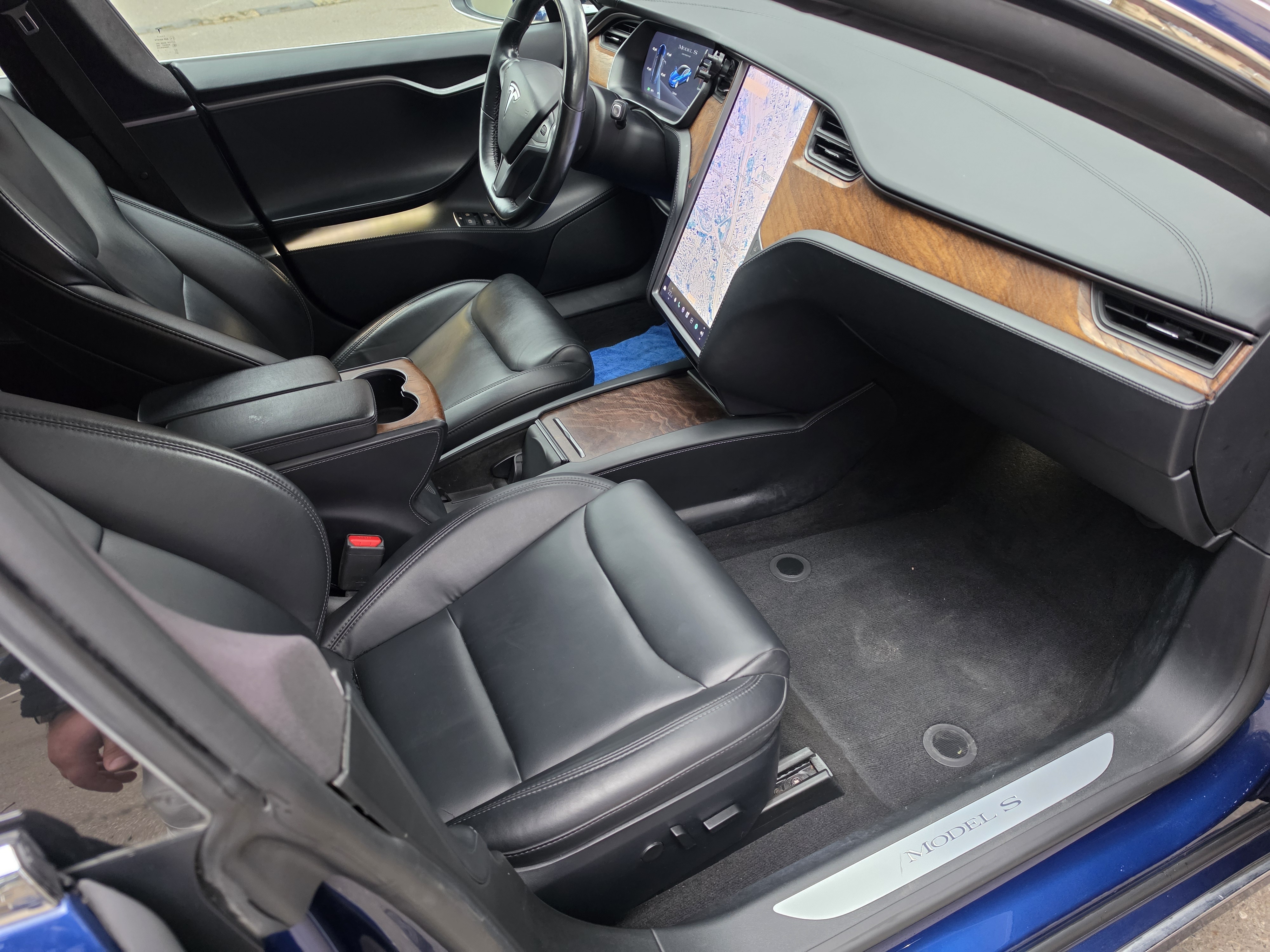 Tesla Model S - фото 6