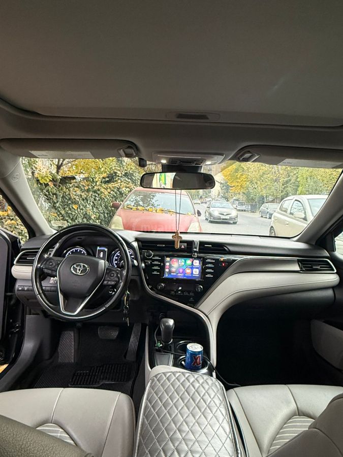 Toyota Camry - фото 2