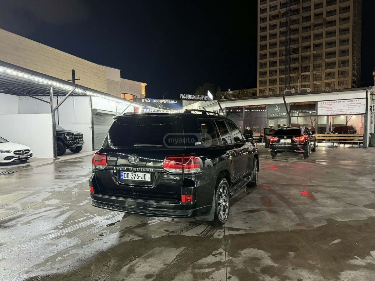 Toyota Land Cruiser - фото 8