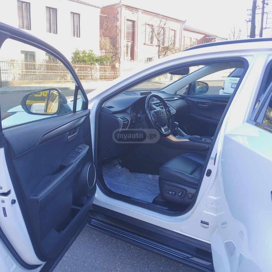 Lexus NX 200 - фото 11