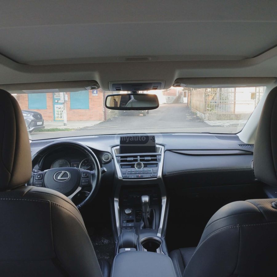 Lexus NX 200 - фото 8