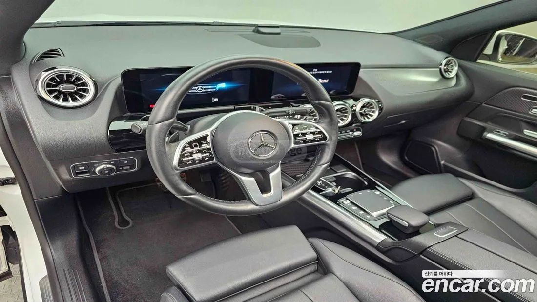 Mercedes-Benz GLA 45 AMG 2021 — миниатюра 7