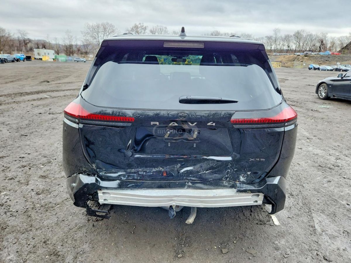 Toyota RAV 4 - фото 4