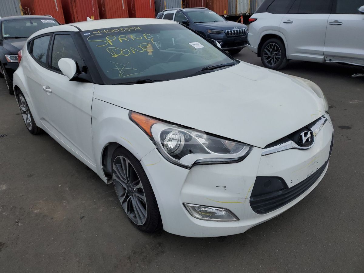 Hyundai Veloster - фото 2