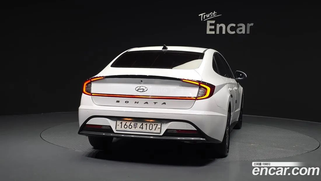 Hyundai Sonata - фото 4