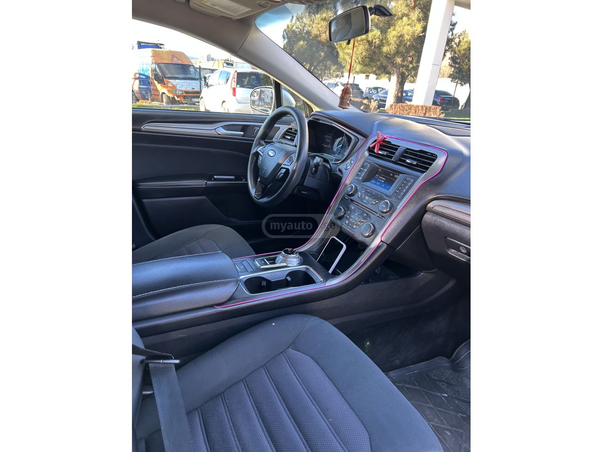 Ford Fusion - фото 9