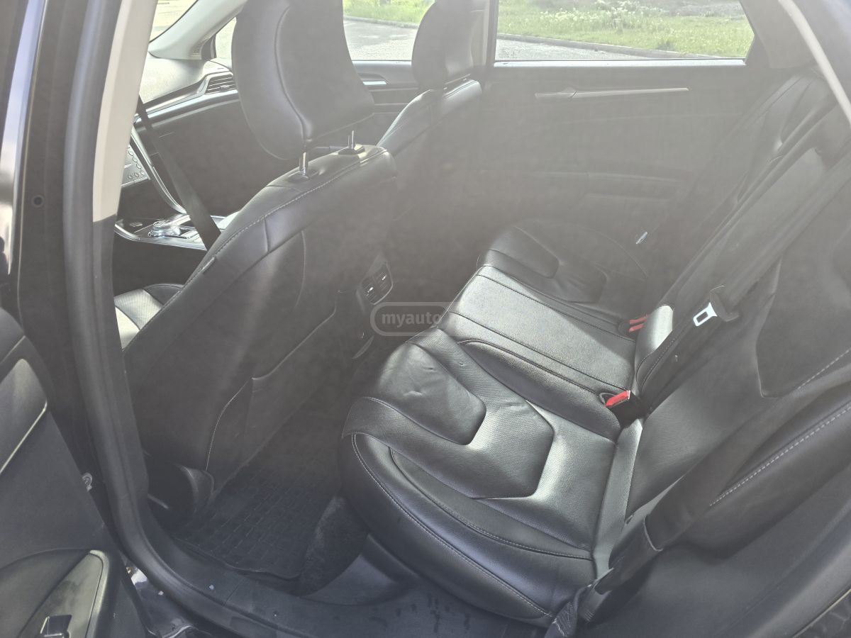 Ford Fusion - фото 10