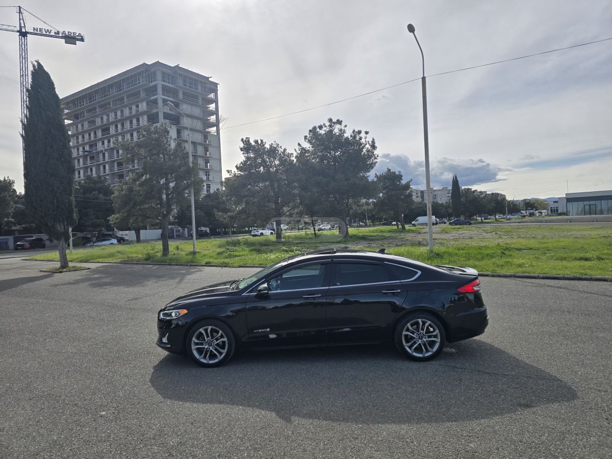 Ford Fusion - фото 14