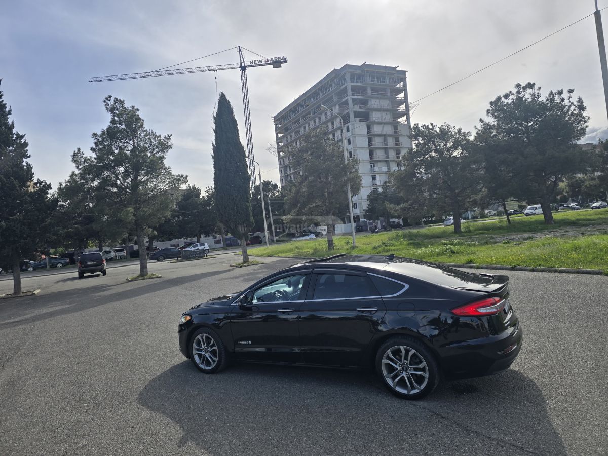 Ford Fusion - фото 15