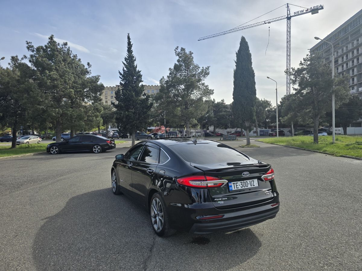 Ford Fusion - фото 5