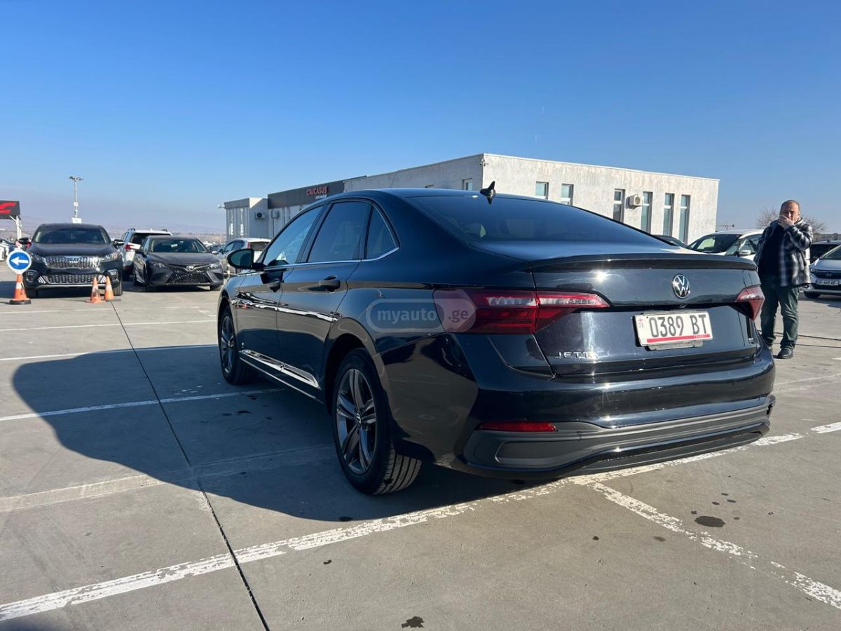 Volkswagen Jetta - фото 5